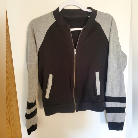 Jacket - Picture 2 of 5